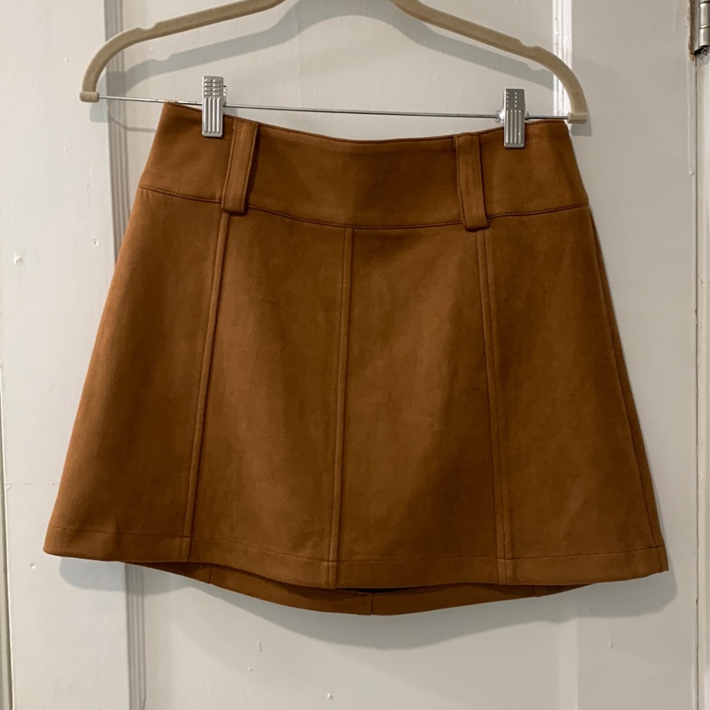 BB Dakota Suede Secret Mini Skirt Camel 4